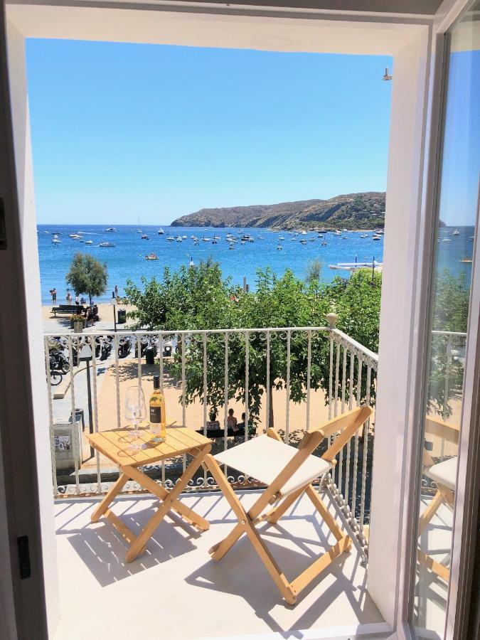 Beachfront Suite In Cadaques Center Extérieur photo