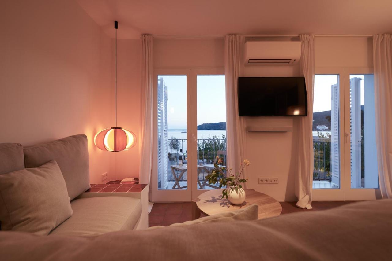 Beachfront Suite In Cadaques Center Extérieur photo