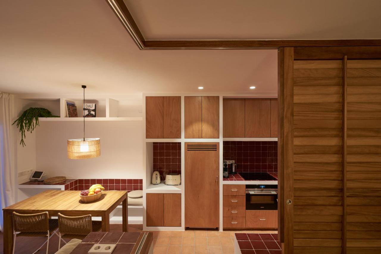 Beachfront Suite In Cadaques Center Extérieur photo
